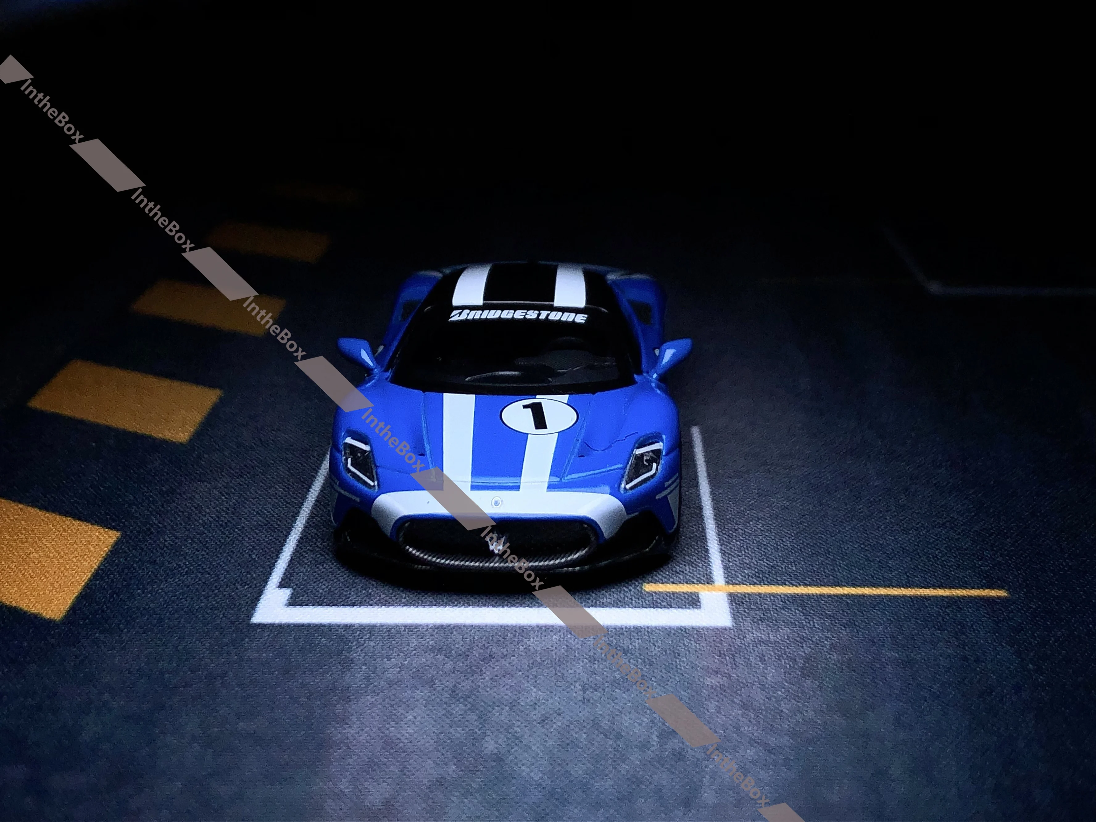 

BBR Models 1:64 MC20 #1 Performance Experience – Blue Super Car Model Car Collection Limited