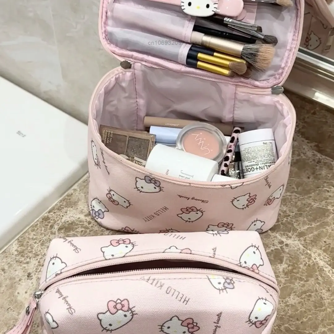 Hello Kitty Cute Print Large Capacity Handheld Makeup Bag Sanrio Y2k Pink Cute Printed Portable Toilet Handbag Storage Bag