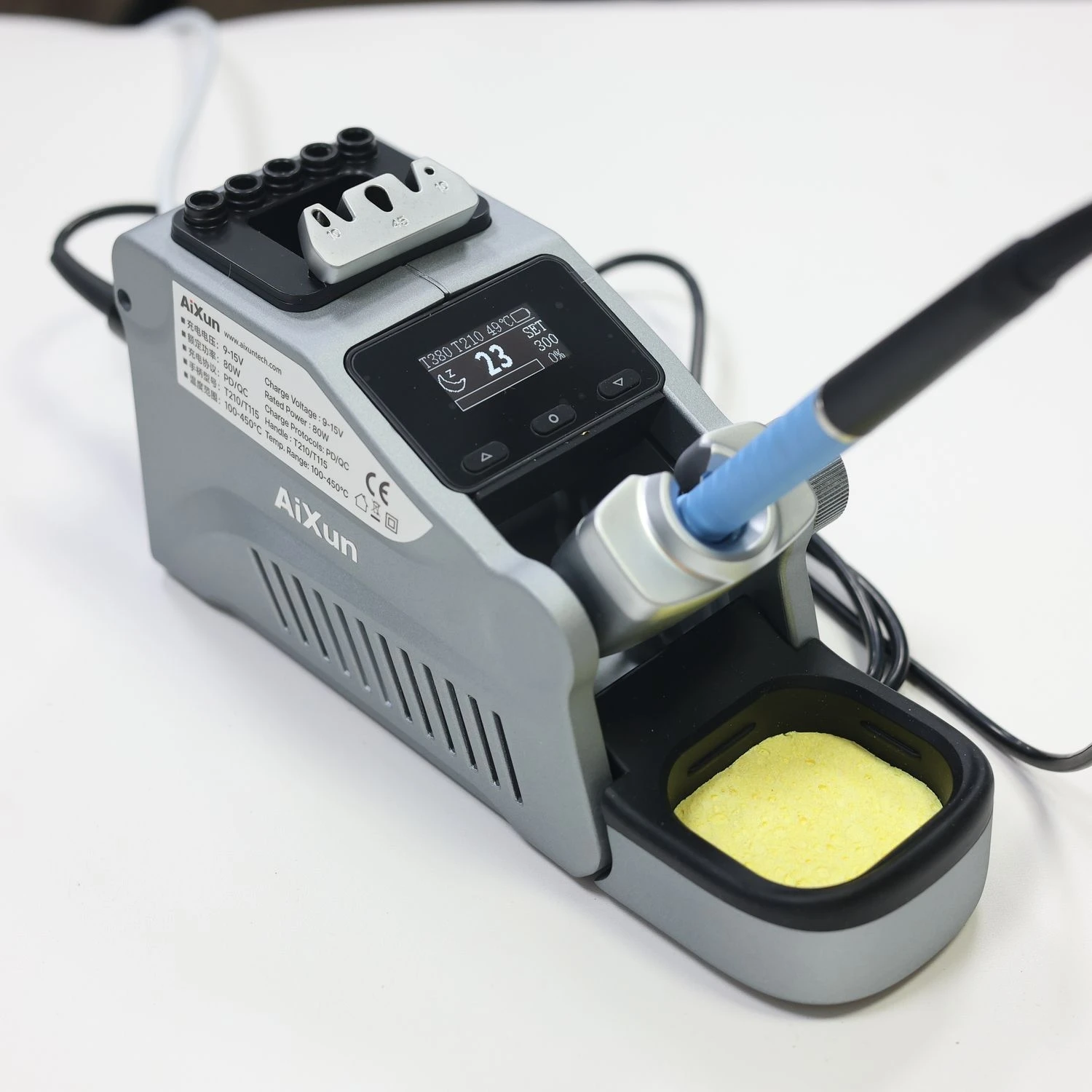 

Aixun T380 China Factory Portable Intelligent Soldering Station Soldering Iron Supports T210 Handle for Phone Chip Repair