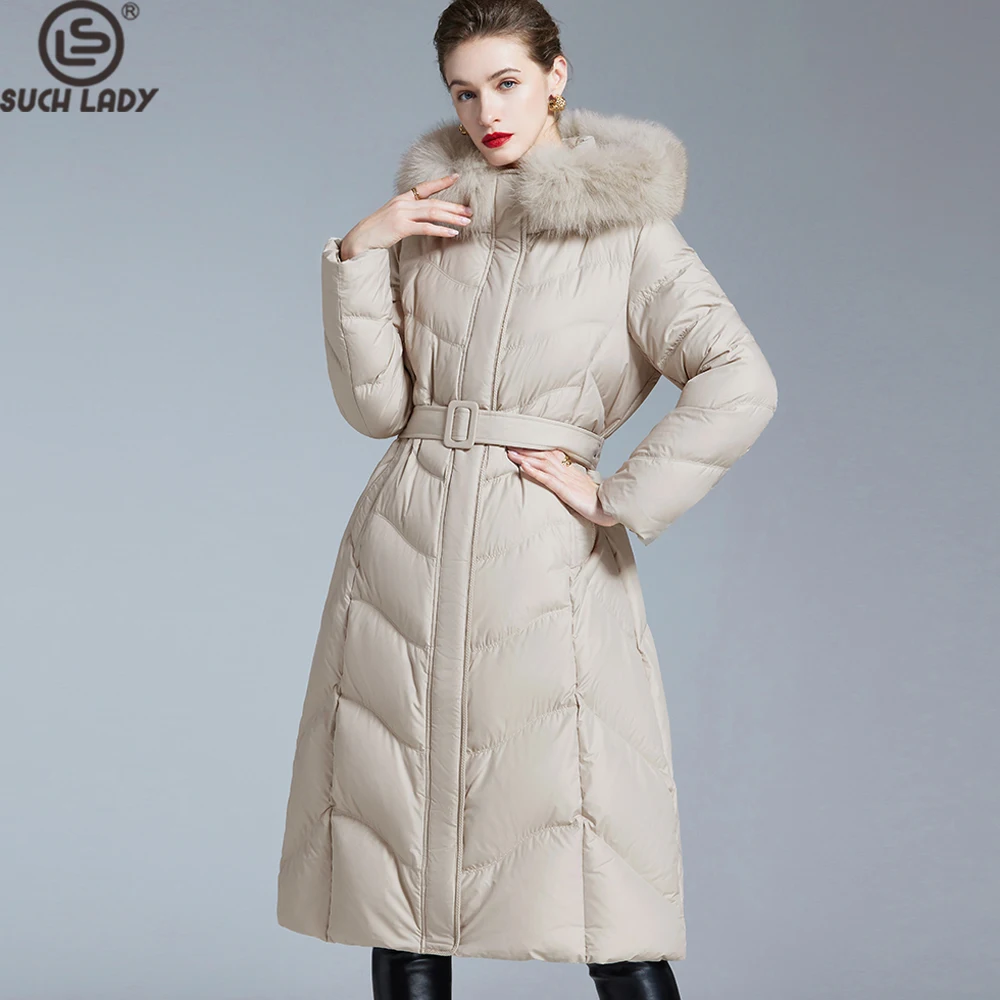 

Женское длинное пуховое пальто с капюшоном со съемным воротником из лисьего меха и поясом, бежевая стеганая куртка-пуховик для теплого элегантного стиля
