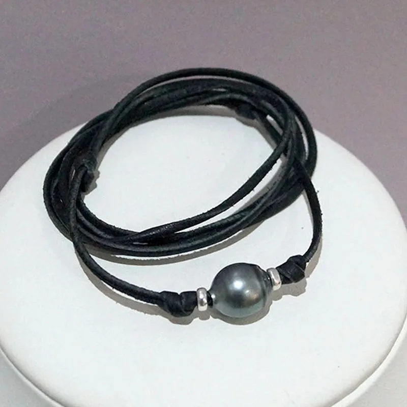 Women's Handmade Freshwater Pearl and Cowhide Necklace