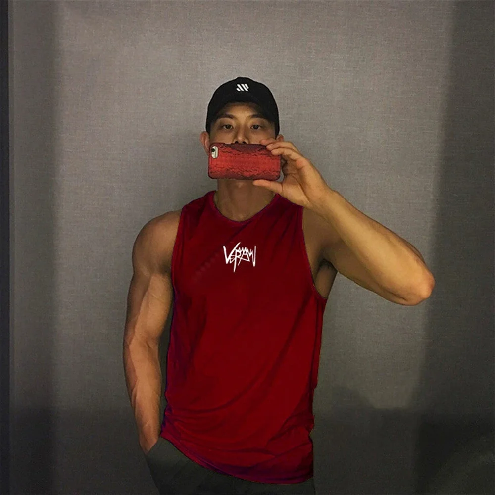 

2026 Men's fitness gyms Tank top men Fitness sleeveless shirt Male mesh breathable Sports vest Undershirt Gyms Running vest men
