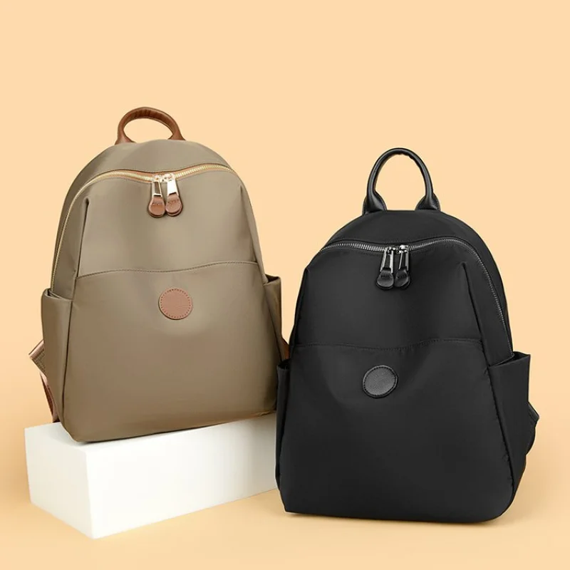 

Высококачественный роскошный дизайнерский клатч для женщин с элегантной отделкой и однотонным цветом в деловом пригородном стиле