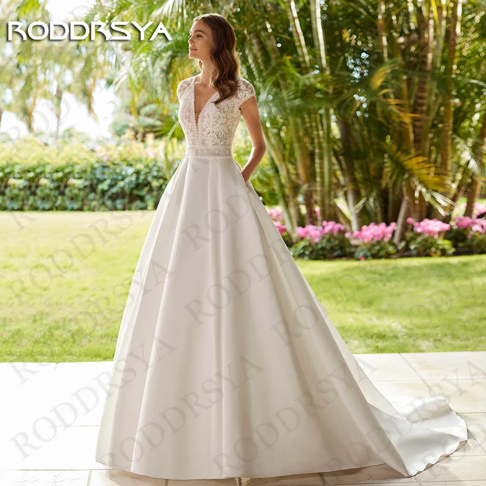 RODDRSYA Exquisite Cetim Vestidos De Casamento 2024 A Linha hochzeits kleid Princesa Cap Mangas Lace V Neck Ilusão Voltar Vestido De Noiva Vestidos de Casamento de Cetim Requintados 2024 Linha A  hochzeits kleid Prince