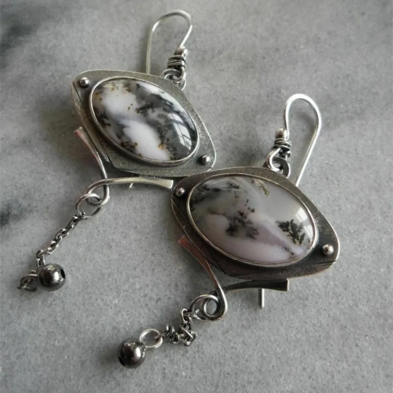 

Vintage Oval Paste Pattern Earrings for Women Ethnic Silver Color Metal Wrapping and Hanging Iron Balls Dangle Earrings Jewelry