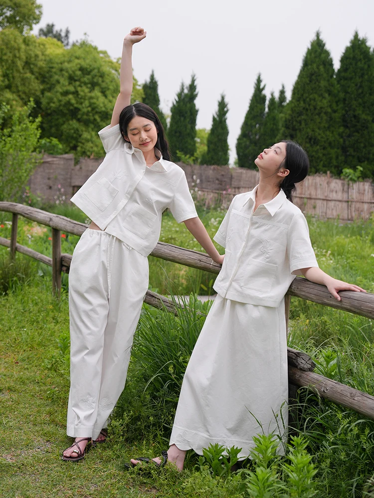 

Double Layer Airy Cotton irt with Embroidered Iris Flower ort Collar Design Straight Cut Commute Sle Summer Collection