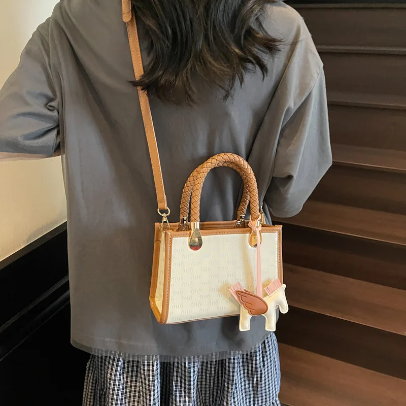 

​​Luxury Handheld Small Square Bag Summer New Simple Fashion Shoulder Bag High End Niche Crossbody Bag High Quality Material