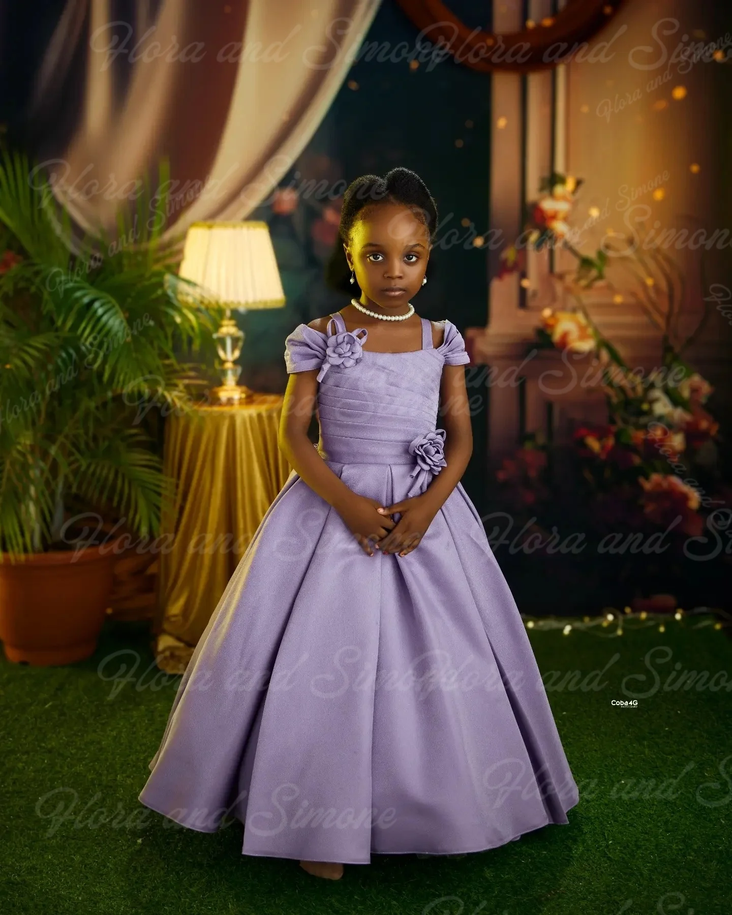 Maßgeschneidertes einfaches Blumenmädchenkleid mit 3D-Blumenmuster für Hochzeitszeremonien, formelle Empfänge, Tanzaufführungen, Feiertagsfeiern