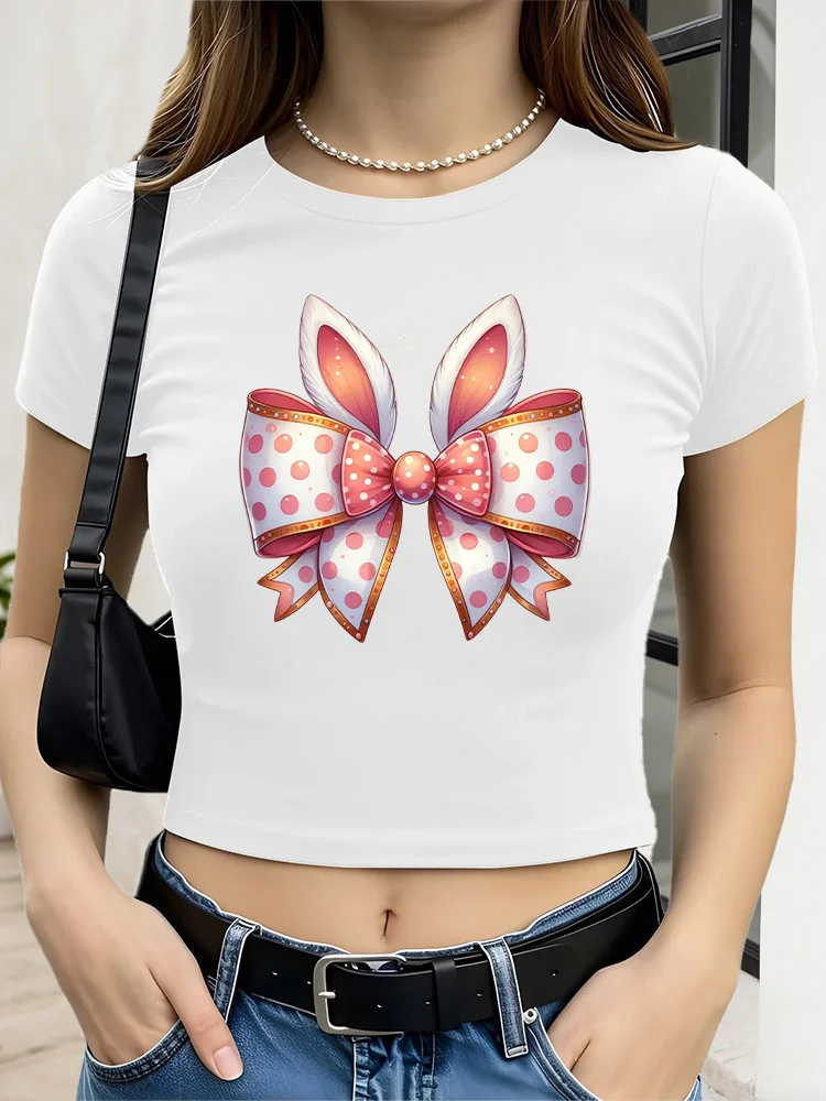 Sweet Bunny Bow Haut court graphique pour femme Coupe ajustée T-shirt à manches courtes T-shirt streetwear décontracté pour le printemps et l'été