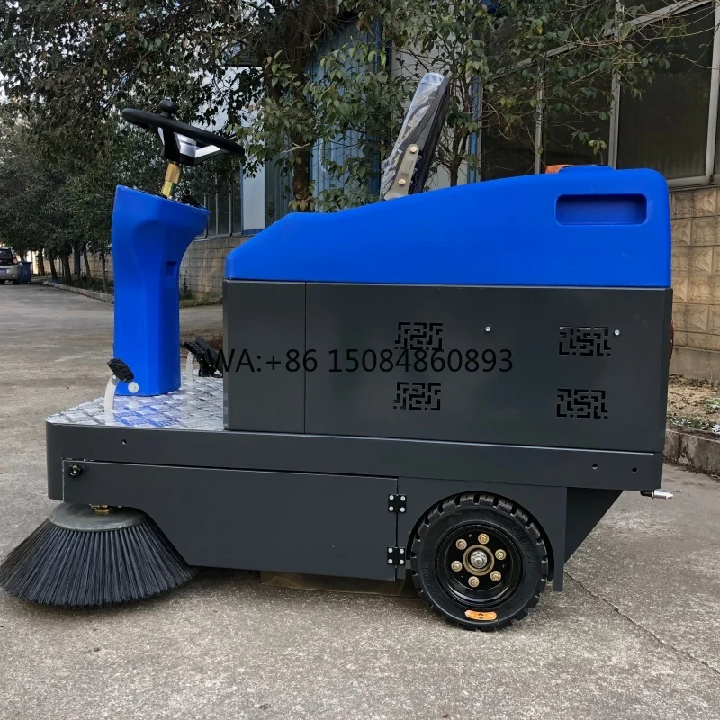Leaf SweeperCommercial Electric Ride-On Sweeper For Courtyard, Garden & Runway Maintenancegardeninggiardinaggio
