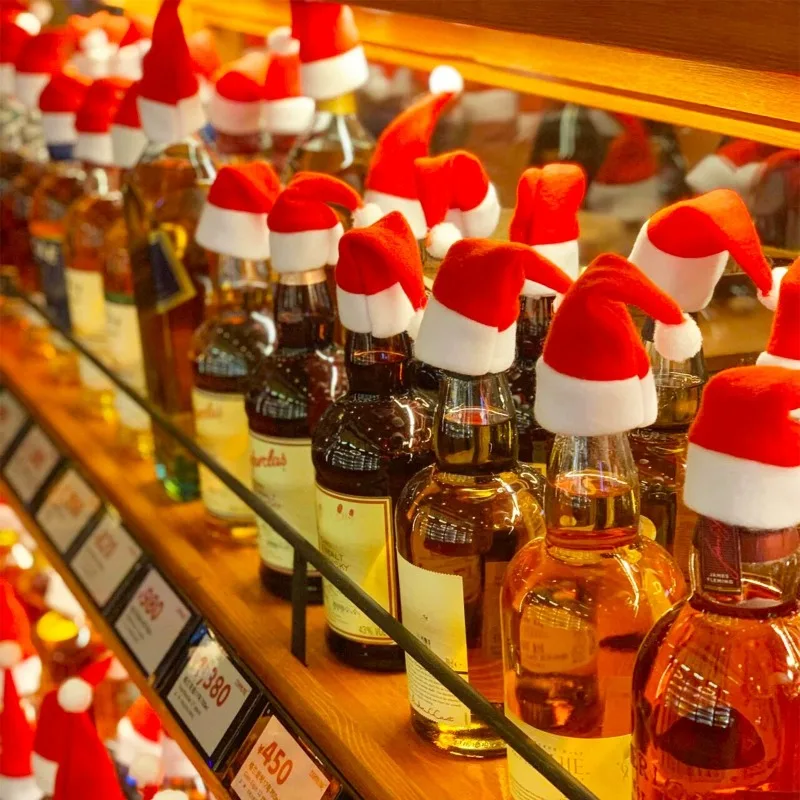 Mini Santa Hat Wine Bottle Candy Christmas Red Hats with White Pompom Xmas Decor Table Holiday Party Ornaments Gift Wrap Decor