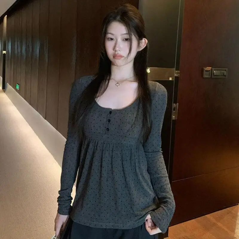 

Korean Style Sweet Round Neck Button Long Sleeve Top for Women 2026 Fashion New Early Spring Cotton Slim Fit Solid Color Top