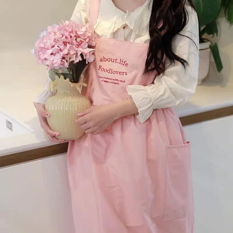 

Korean Plus Size Embroidery Waterproof Cotton Apron for Kitchen Beauty Salon Nail Cross-back Women's Pinafore for Cooking Baking