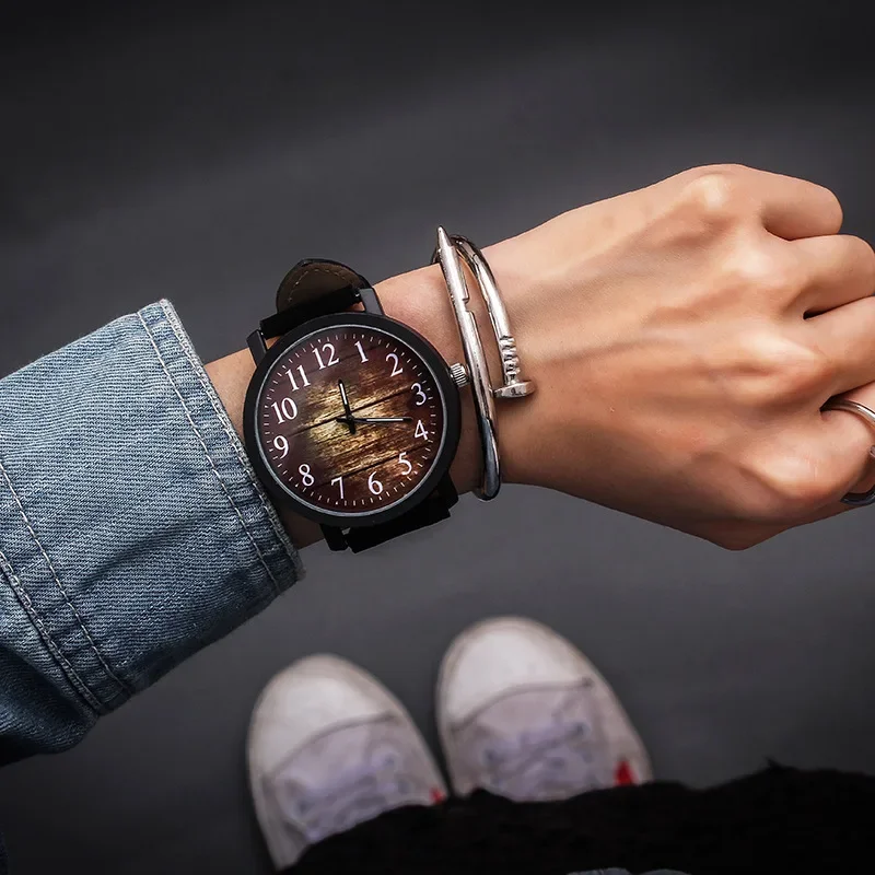 Fashion Starry Sky Watches Vintage Casual Women Large Dial Sport Women Watch Couple Quartz Watches Leather Strap Clock Gift