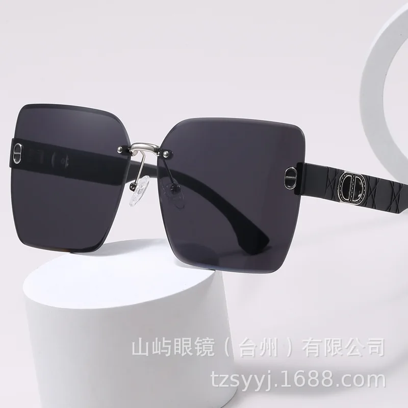 

Новые безрамные роскошные женские солнцезащитные очки со скошенными краями, модные модные универсальные очки премиум-класса, хит продаж