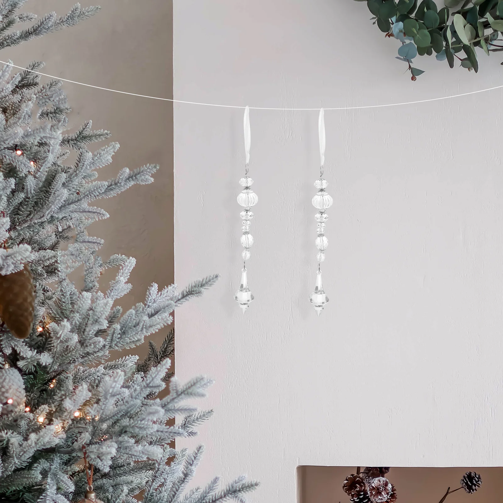 

4pcs Clear Acrylic Teardrop Christmas Tree Ornaments Transparent Hanging Crystals Festive Decor Holiday Party Centerpieces Water