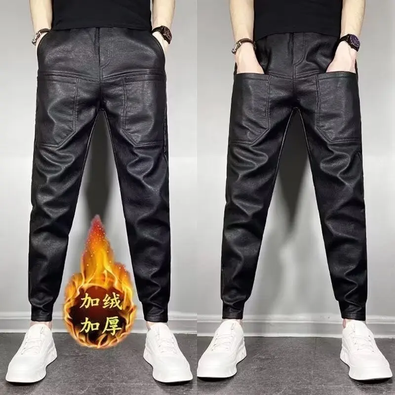 Pu レザーオートバイパンツ男性高品質冬の高級衣類ビッグサイズ防風カジュアル暖かいメンズ黒ズボン