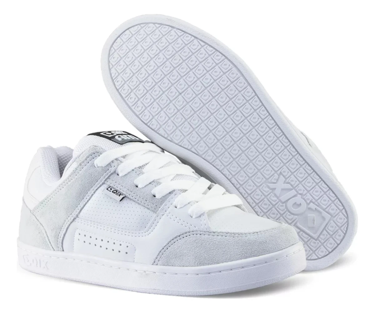 Qix Am White Skateboard Sneakers