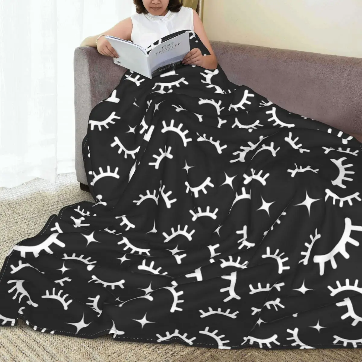 Eyelashes Flannel Blankets White And Black Warm Soft Throw Blanket for Outdoor Travel Graphic Bedspread Sofa Bed Cover