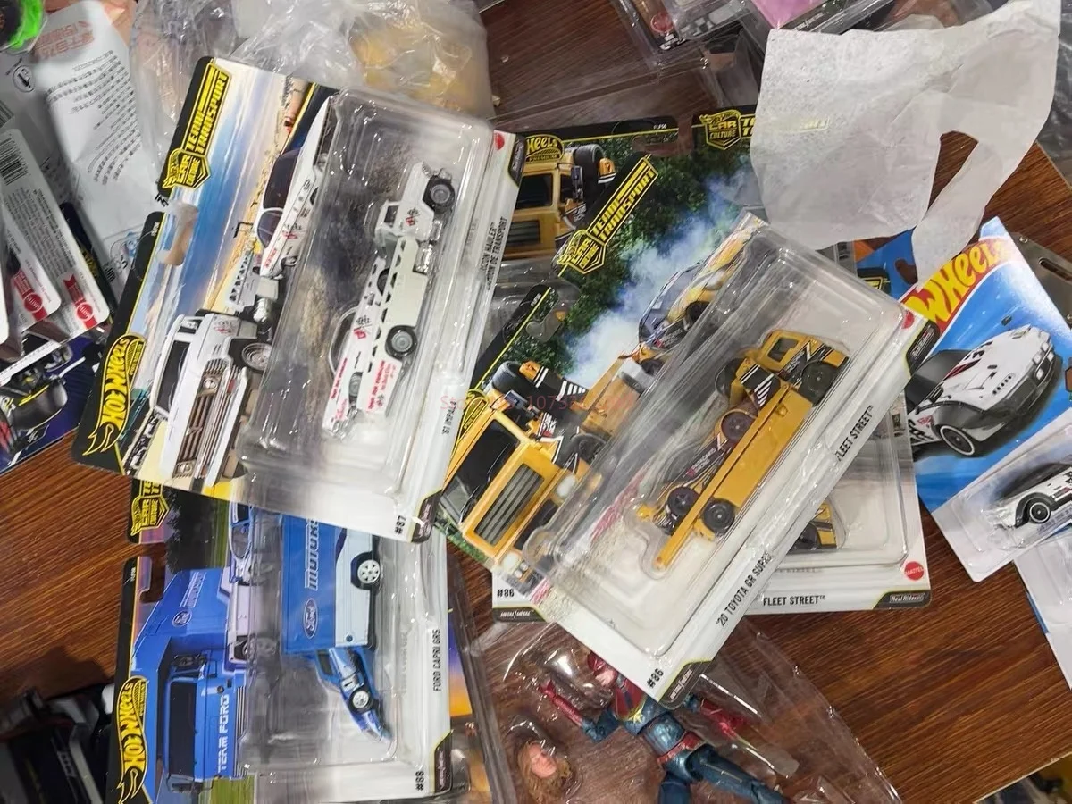 سلسلة نقل فريق العجلات الساخنة 1/64 نموذج سيارة مصنوع من خليط معدني - هدايا لعبة فورد شيفروليه إمبالا تويوتا سوبرا القابلة للجمع