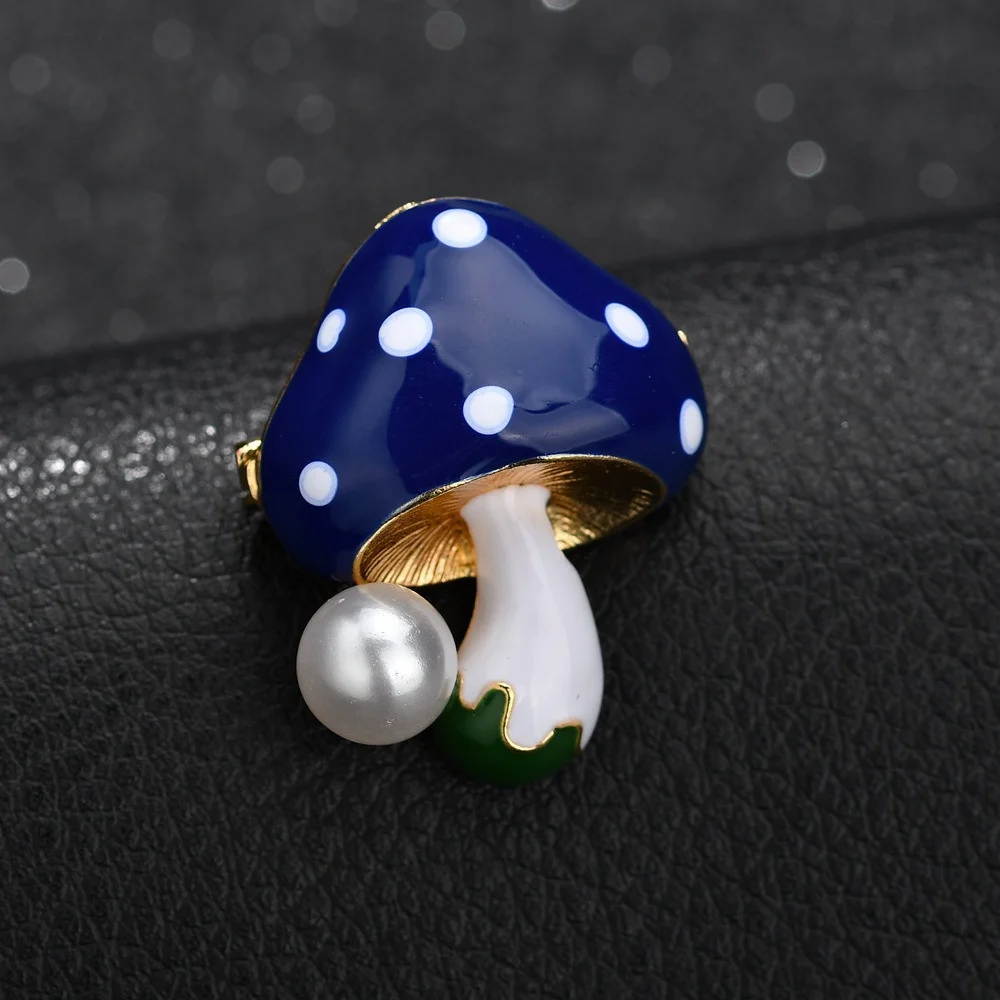 Women Pearl Mushroom Brooch Buckle Pin Clothing Bags Accessories