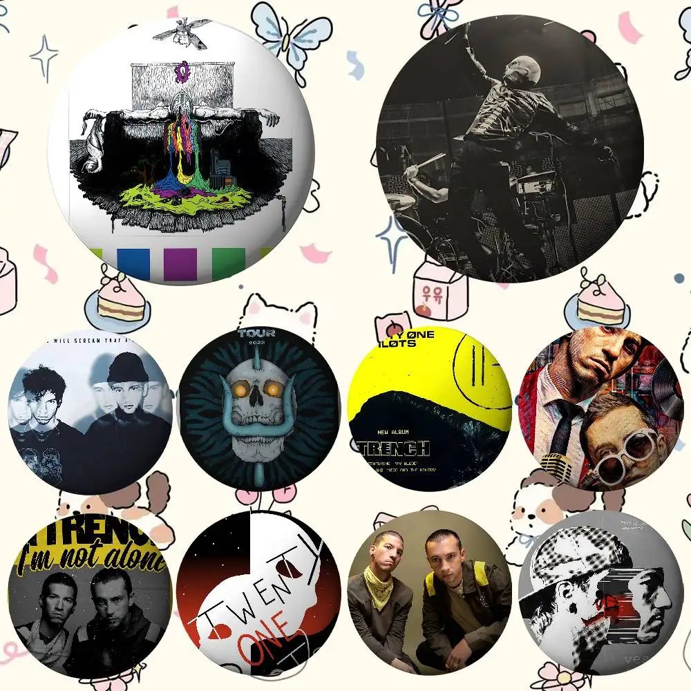 T-Twentys O-One P-الطيارين شارات صفيح لينة زر دبوس بروش شارة معدنية مخصصة مجوهرات اكسسوارات قبعة حقيبة التلبيب #1