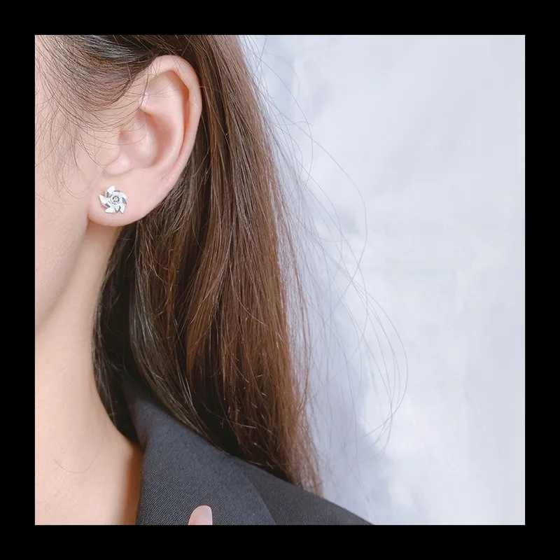 الفرنسية Ins موري طاحونة الزركون وأقراط المرأة بسيطة العصرية أزياء صغيرة جديدة سوبر الجنية فتاة الأقراط