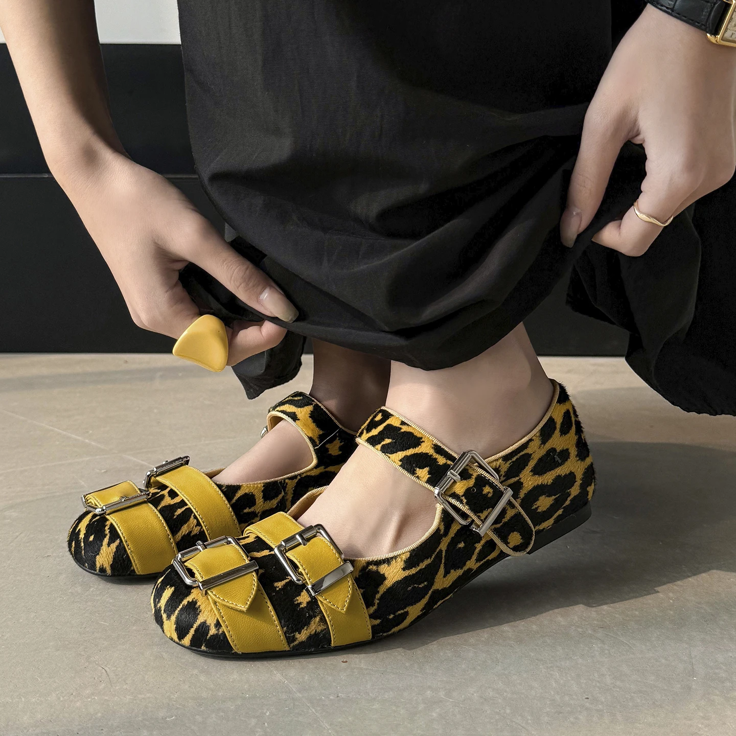 

Genuine Leather 2026 Spring New Vintage Cow Leopard Print Mary Jane Flats Buckle Strap Flat Heel Loafers for Women