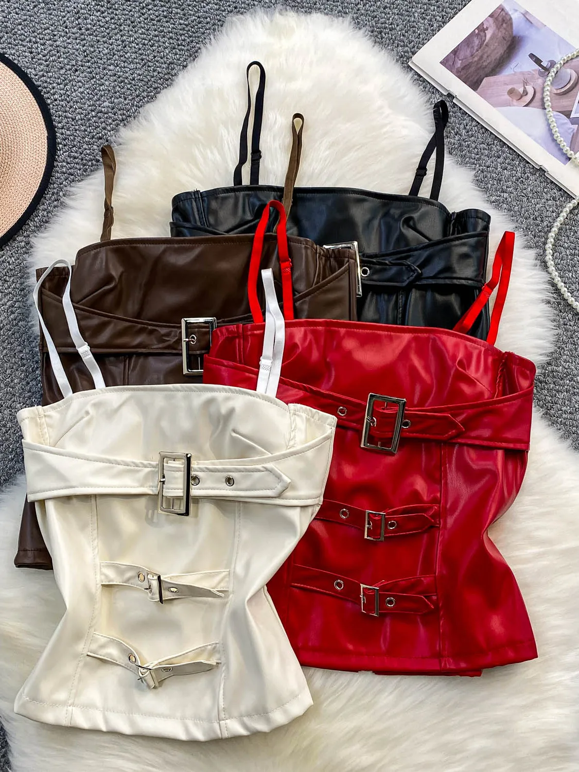 Top Cropped de Couro PU Sexy para Mulheres, Estilo Slimming com Cinto, Moda Casual Respirável para o Verão