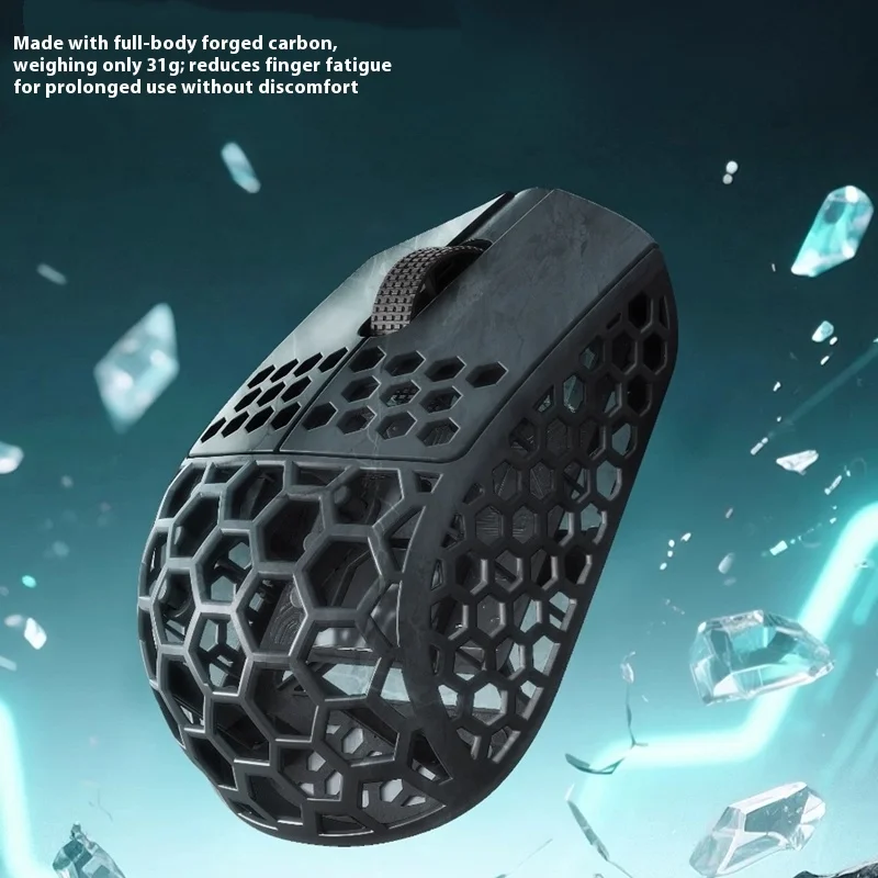 Darmoshark M5 Air Koolstofvezel Muis 31g 3 Modus 2,4 GHz 8K Verbinding PAW 3950 30000 dpi 750IPS Met CNC Scrollwiel voor Game PC