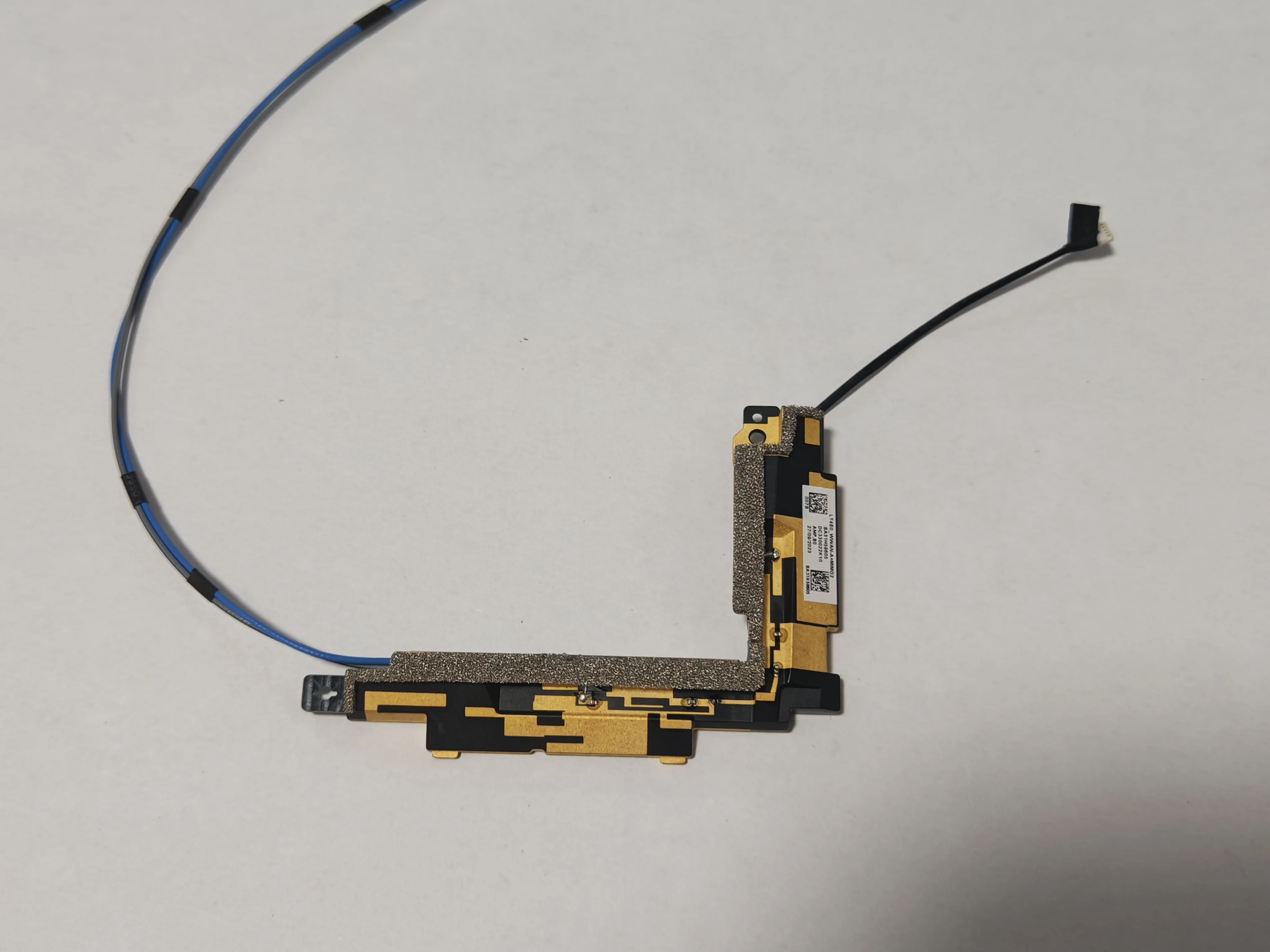 

Для антенны T14 Gen 5 6 P14s Gen 5 6 5G 5A30Z88262 SA31H59602