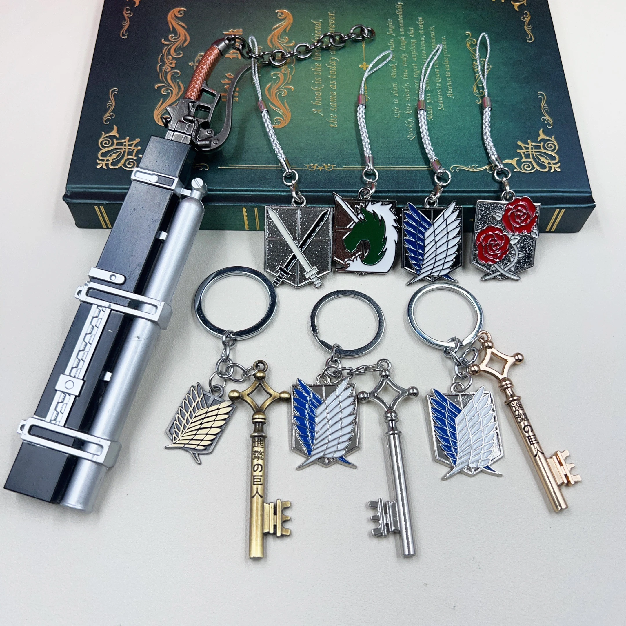 20cm-dispositivo-pneumatico-estereo-ataque-em-titan-espada-chaveiro-anime-replica-miniaturas-todo-metal-eren-jaeger-espada-modelo-artesanato