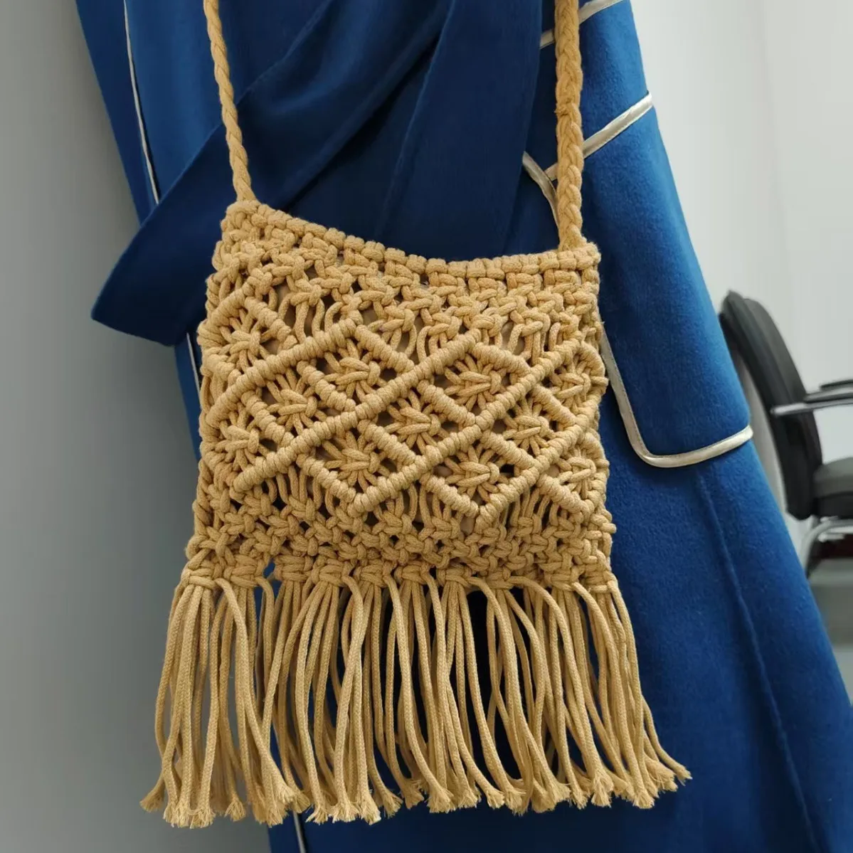 

Fashion Woven Hollow Out Shoulder Bags Summer Crossbody Beach Travel Handbag Female Tassel Bag Women Messenger Bags
