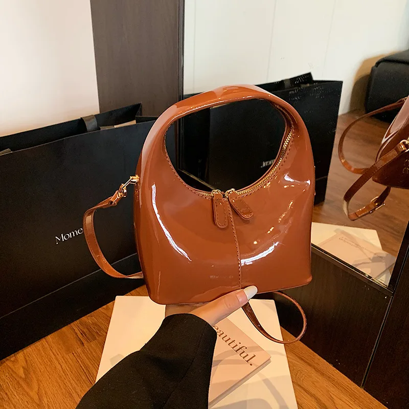 

2025 Autumn Women's Vintage Shoulder Bag, Genuine Leather Multi-way Crossbody Purse, Retro Quilted Small Handbag Bags for Women