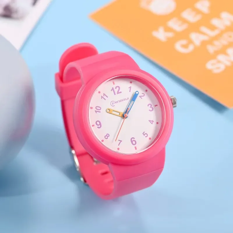 ساعات كوارتز وردية للأطفال بحزام سيليكون مقاوم للماء باللون الأزرق تناظري للأطفال للفتيات والأولاد