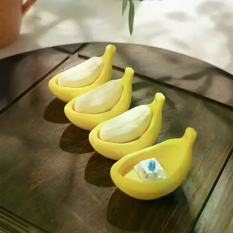 1Pc 3D Printing Banana Fidget Keychain Mechanical Switch Clicker Fidget Toy Portable Stress Relief Squeeze Key Ring Novelty Gift