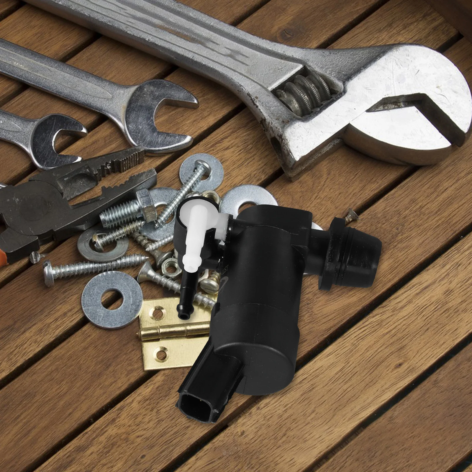 

Automotive Windshield Washer Pump Motor Black Replacement Part Efficient Fluid Transfer Spray Windshield Washer Pump for Vehicle