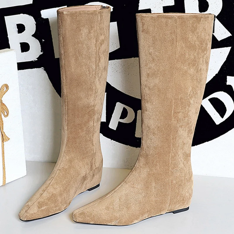 

Модные женские сапоги до колена с молнией сзади, высокие сапоги, высокие сапоги на танкетке, осенне-зимняя обувь, замшевые женские сапоги с квадратной головкой