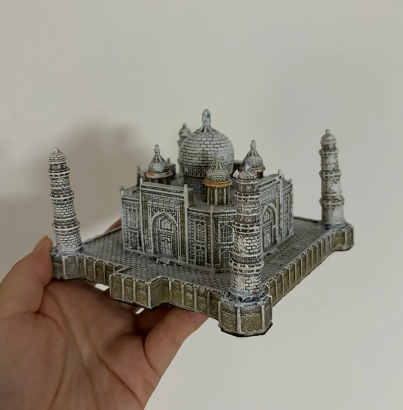 Hot Sale Taj Mahal, India Creative Resin Crafts World Famous Landmark Model Tourism Souvenir Gifts Collection Home Decor