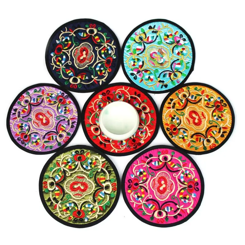 10pcs Round Embroidered Cloth Coasters Vintage Ethnic Floral Design Teacup Mat Dining Table Placemat Cup Mats Pads Kitchen Decor