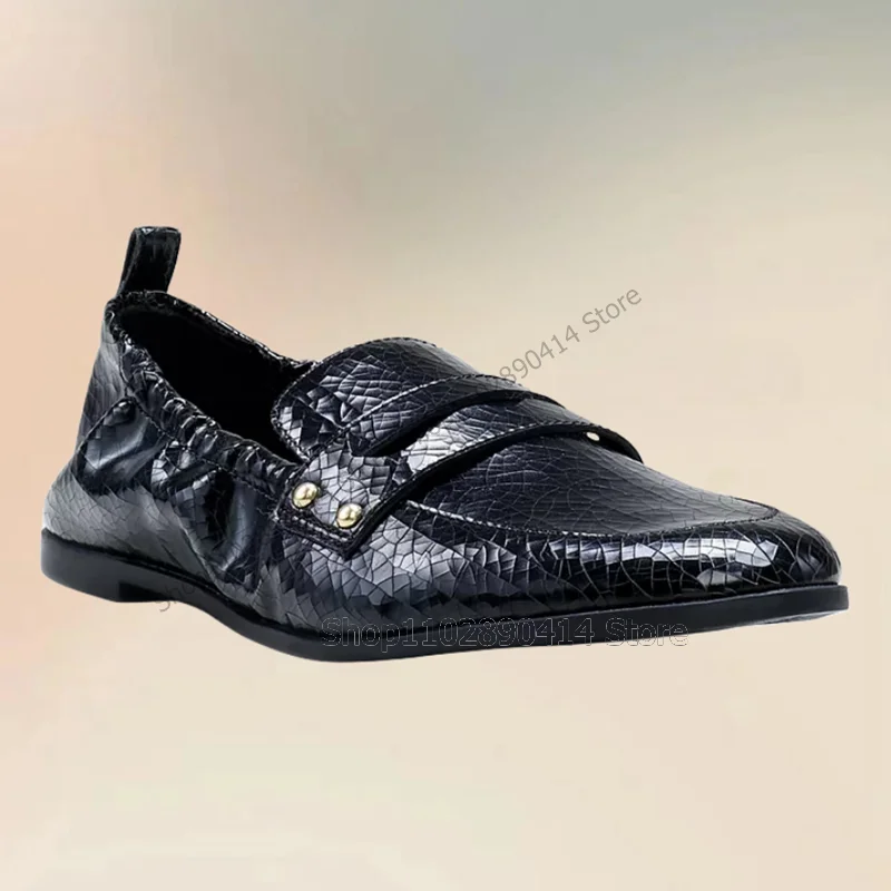 Black Crack Pattern Pleated Design Rivets Decor Loafers Fashion Slip On Men Shoes Luxury Handmade Party Banquet Men Casual Shoes