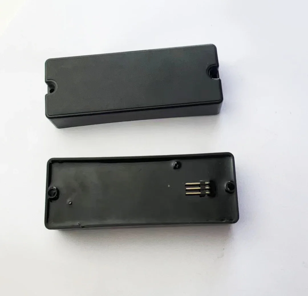 Set of 2-hole black 5-string sealed active humbucking pickups