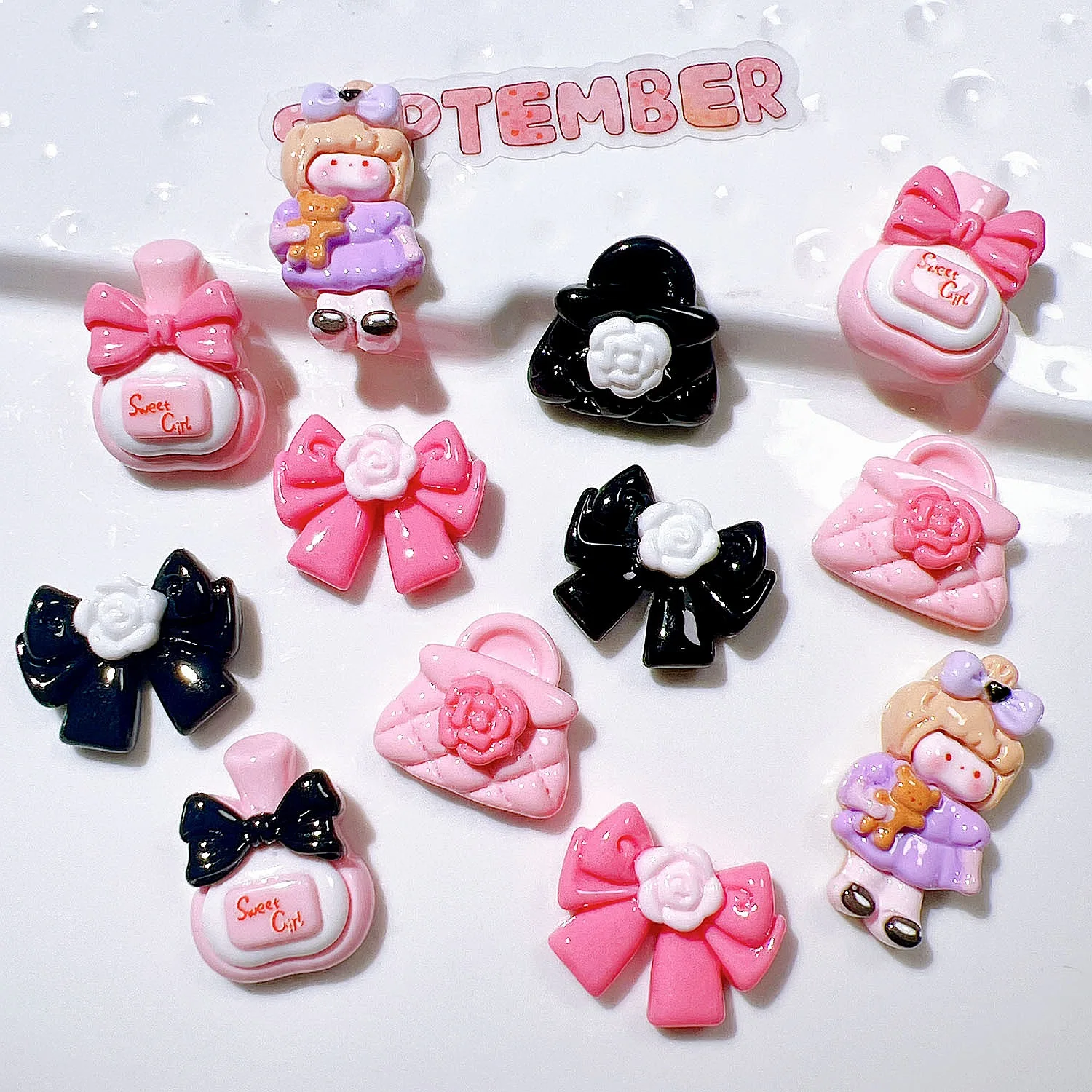 100pcs Kawaii Resin Mini Flower Flatback DIY Phone Case Hairpin Keychain Scrapbook Decor Wholesale Miniature Craft