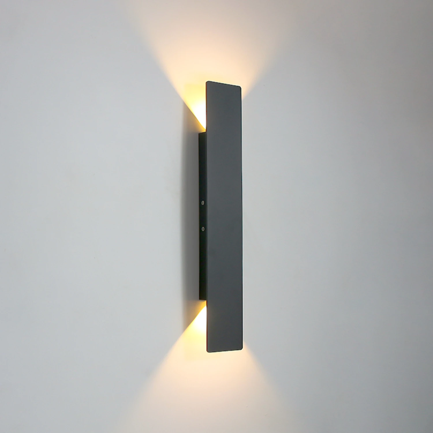 rience the ultimate in modern design with these stunning, energy-efficient wall lamps. Illuminate your living space with style a