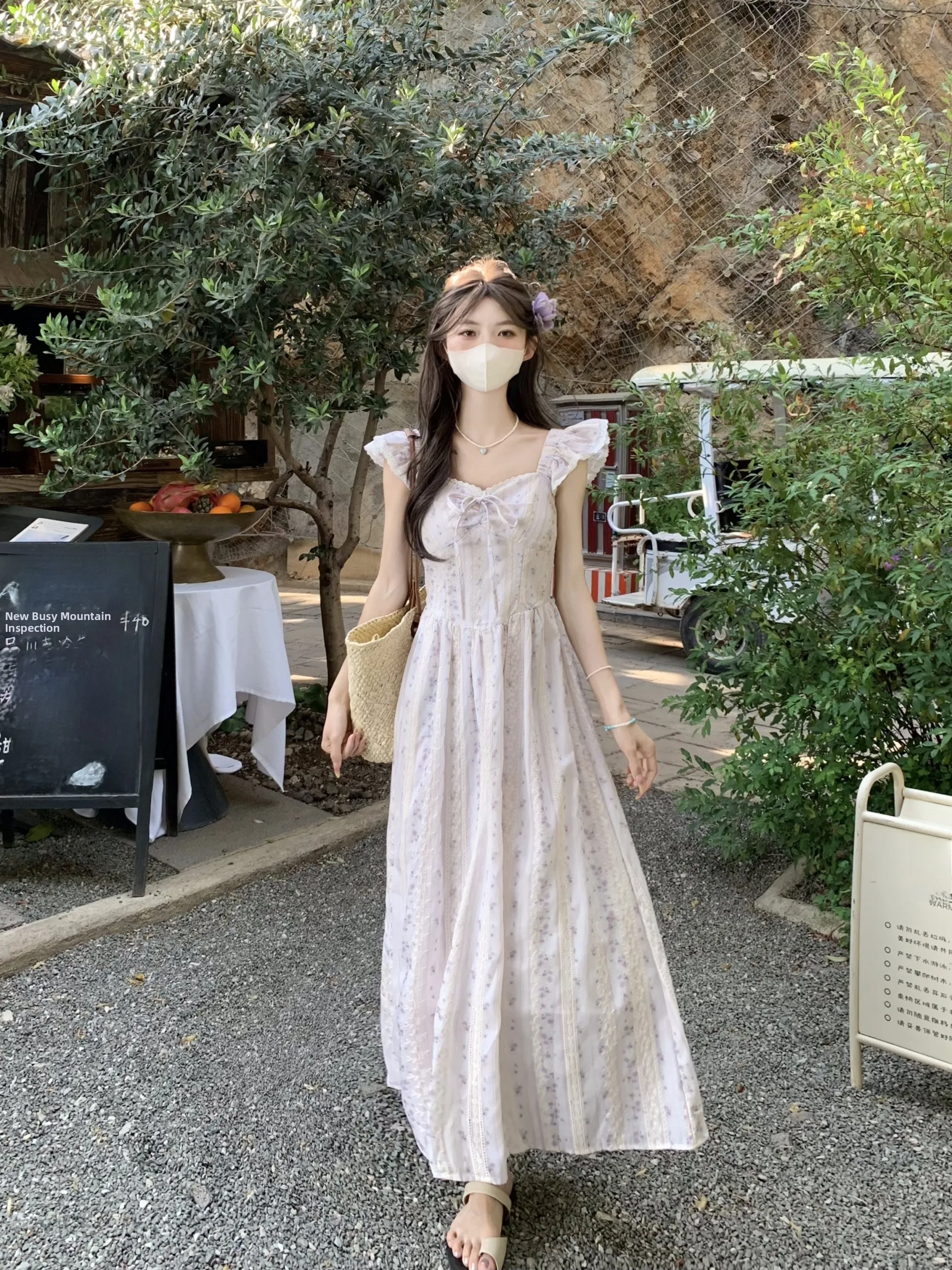 กระโปรงทรงเอลายดอกไม้ฤดูร้อนสำหรับผู้หญิง สไตล์หวานๆ เหมาะสำหรับพักเที่ยง วันหยุดพักผ่อน หรือใส่ไปทำงาน ความยาวปานกลาง