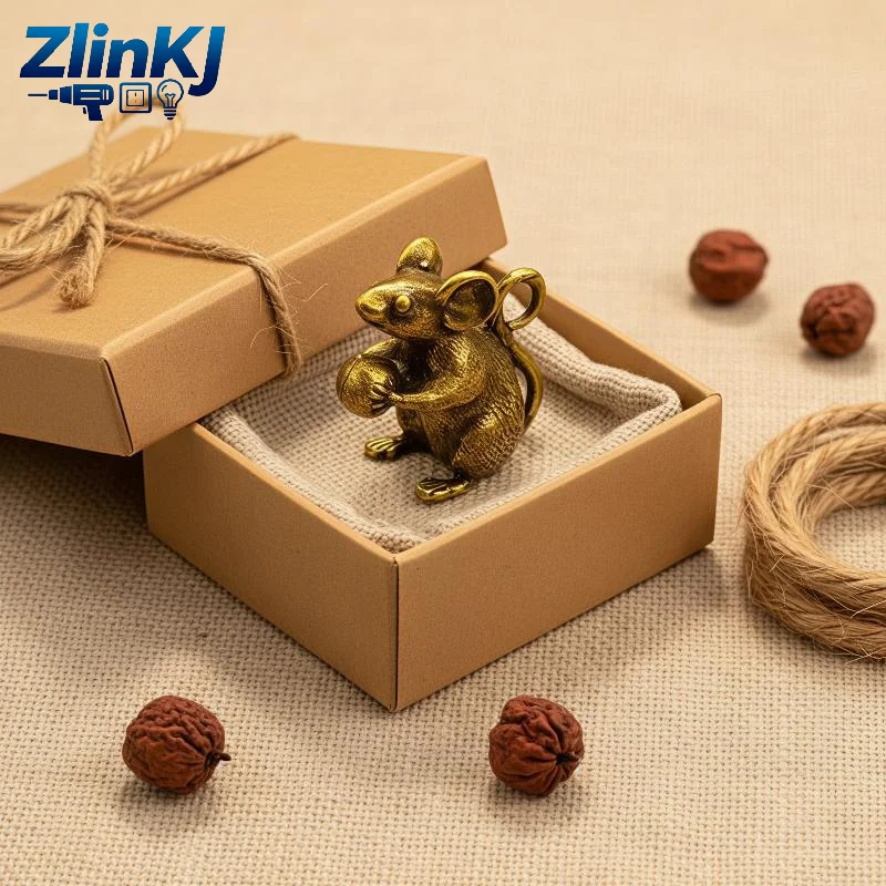 Vintage Metal Mouse Statue Exquisite Carved Mini Portable Collectible Ornament for Home Table Decor Gift