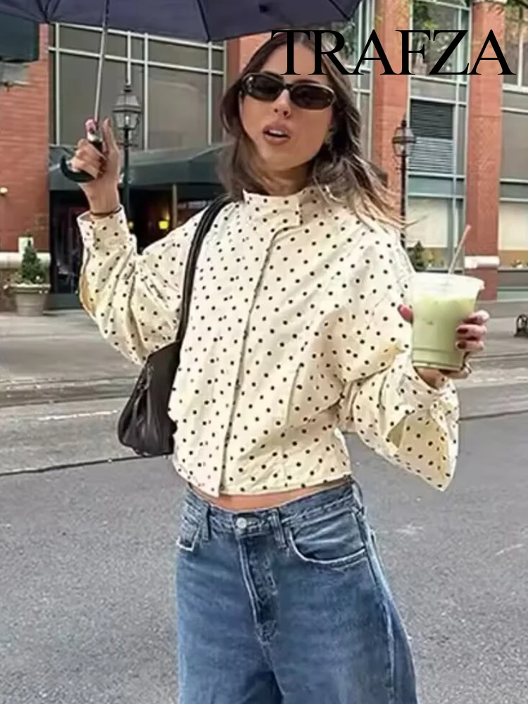 

TRAFZA 2025 Women's Autumn Fashion Pocket Long-Sleeved Casual Coat Female Zipper Button Polka Dot Print High Street Short Jacket