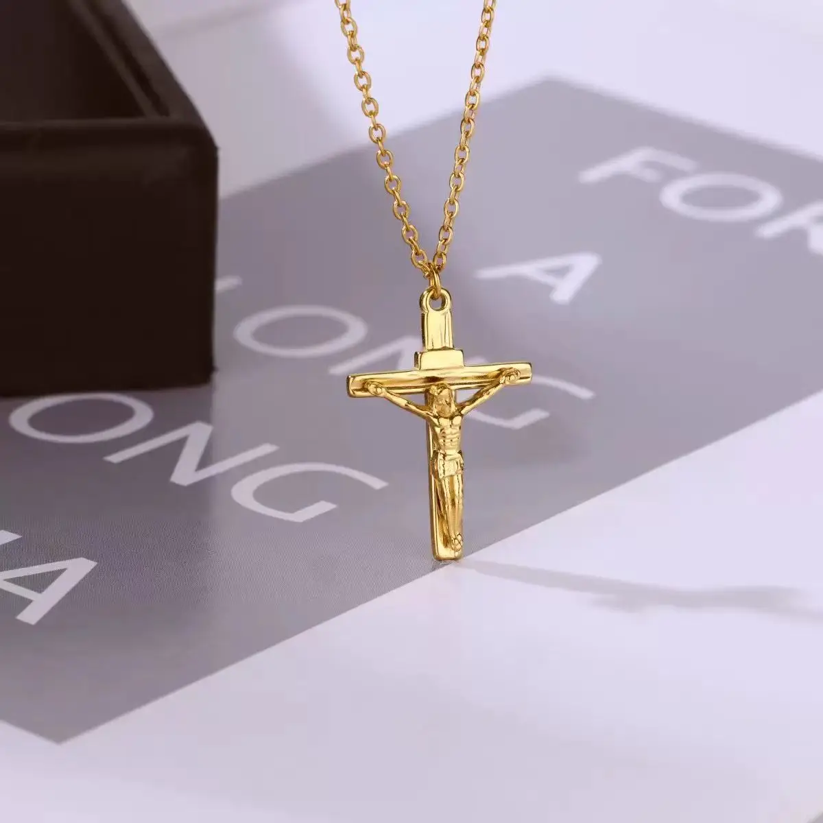 1PCS Christian Jesus Cross Necklace Women's and Men's Necklace Cross Pendant Jewelry Prayer Baptism Gift