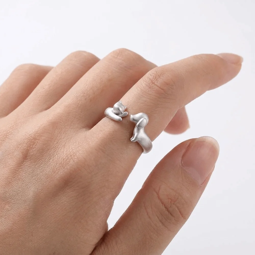 Silver Color Cat Dog Hug Rings Alloy Material Fine Polished Workmanship Open Adjustable Ring Stable Shape Compact Lovely Outline