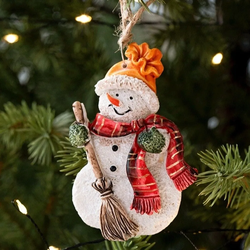 

Cartoon Christmas Hanging Ornaments Handmade Resin Snowman Pendant DIY Craft Christmas Tree Decoration New Year Gift
